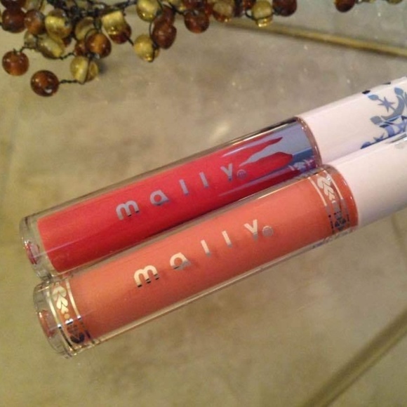 Mally Beauty Disney's Frozen Lip gloss (LOT OF 2) BRAND NEW - Picture 1 of 6
